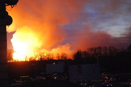 В России горят военные склады: 1 погибший, 35 - пропали без вести (фото)