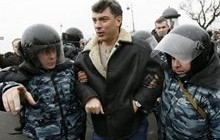 У Москві міліція затримала Бориса Нємцова