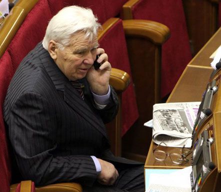 У залі парламенту, березень, 2009