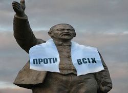 Активисты Протывсиха привлекают к агитации памятники