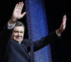 Виктор Янукович на собрании руководителей общественных организаций и объединений государства. 25 декабря