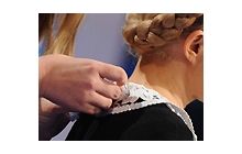 Замучена Луї Віттонами Тимошенко дала розстебнути на собі сукню (фоторепортаж)