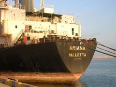 Судно «Аріана» в порту Салала (Оман). 5 січня 