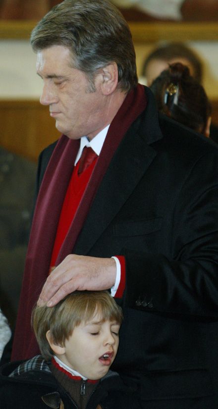 Как голосовали политики (фоторепортаж)