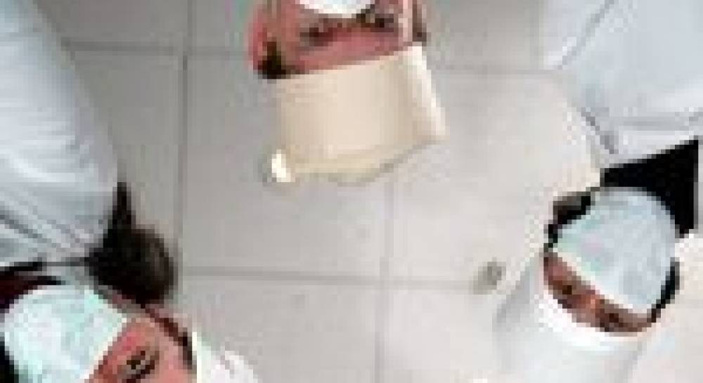 Ображені санітарки, медсестри й вихователі можуть вирішити долю виборів?