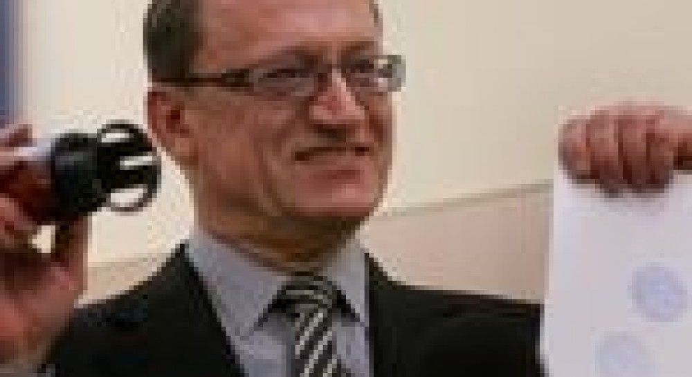 Печатка розколу: конфлікт у ВАСУ розділив політиків, юристів, громадян
