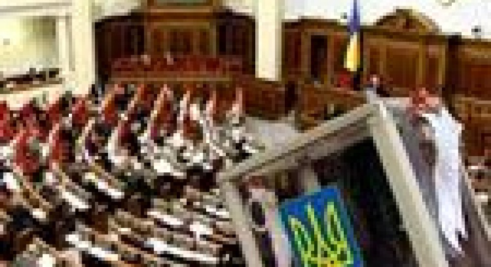 ПРОГОЛОСУВАВШИ ВИБОРЧІ ПОПРАВКИ, «ЯНУКОВИЧІ» ВБИВАЮТЬ ДВОХ ЗАЙЦІВ