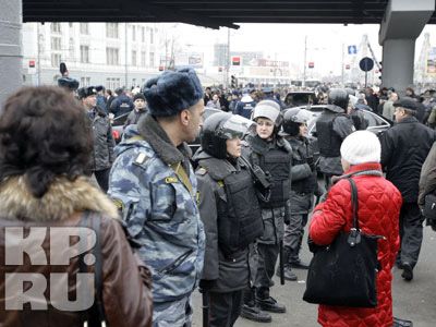 З місць терактів у московському метро евакуювали 62 постраждалих (фото)