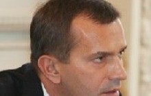 Цены на бензин снизятся на 5%