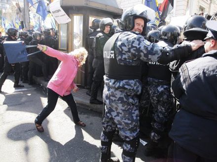 Митинг под стенами Верховной Рады: «Кремлю привет! Крым - для украинцев!» 