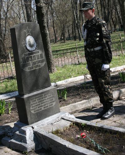 Народна самооборона попередила про «колючки по одному місцю»