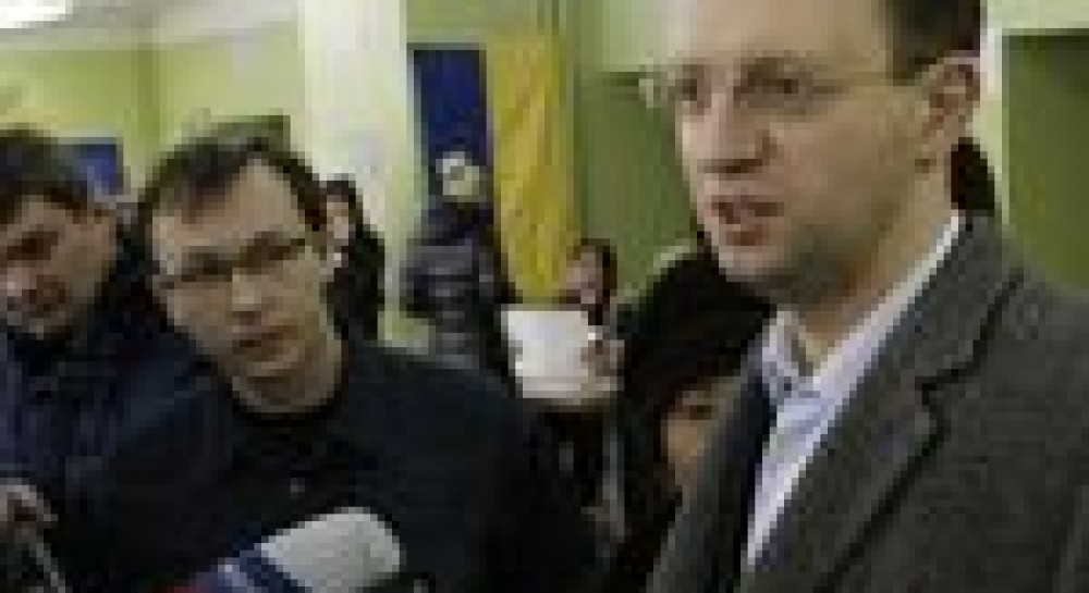 Презентация обновленного Яценюка: «Правительство перемен» начинается с «Фуршета»