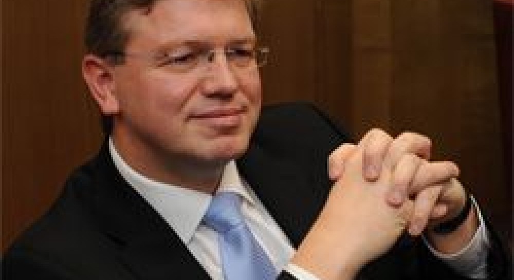 Стефан Фюлє: “ЄС хотів би бачити стабільність в Україні, але не за будь-яку ціну”