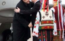 Платини напомнил Украине, что она готовится к Евро-2012, а не 2013