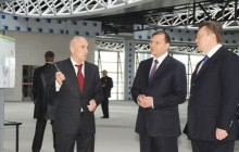 Янукович запросив інвесторів на матчі Євро-2012