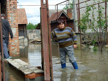 Західна Україна знову попливла…

