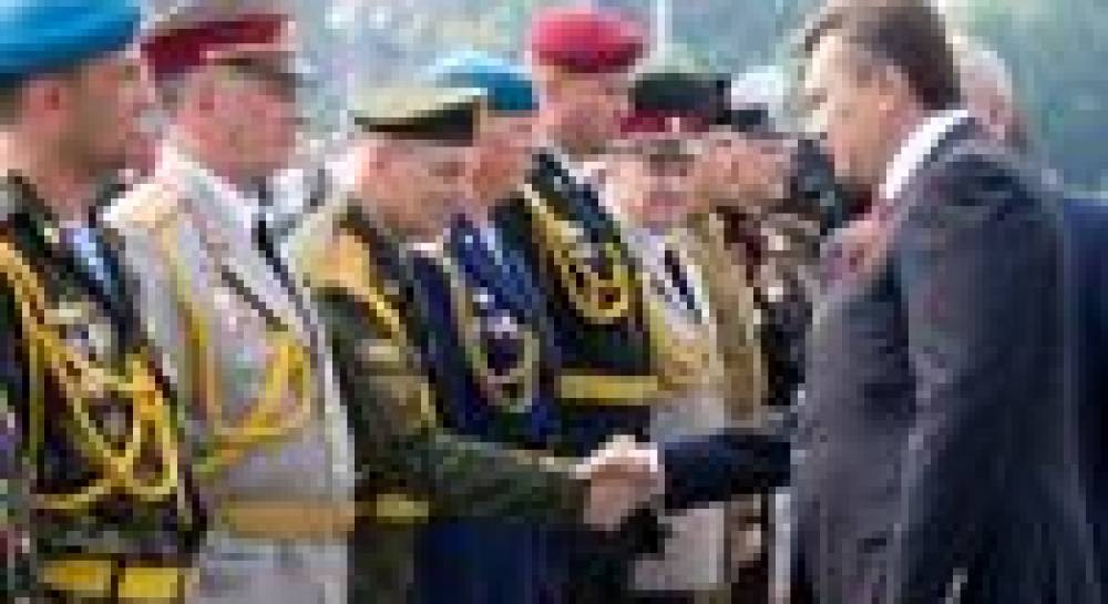 День Победы: блеск и нищета официальных торжеств