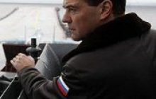 Медведєв доручив підготувати план розвитку бази ЧФ у Севастополі