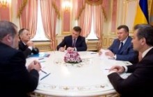 Янукович зустрівся з лідером кримських татар
