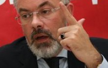 Табачник: облиште ілюзії, що міністр читає і впливає на зміст підручника