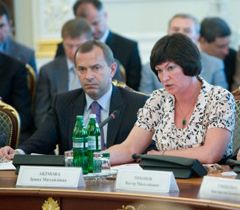 Андрей Клюев и Ирина Акимова во время заседания Комитета по экономическим реформам