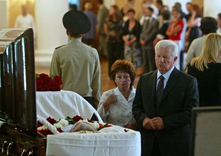 У Київській мерії попрощалися з Олександром Зінченком (фото)