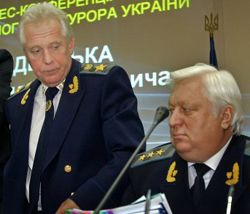 Олександр МЕДВЕДЬКО і Віктор ПШОНКА