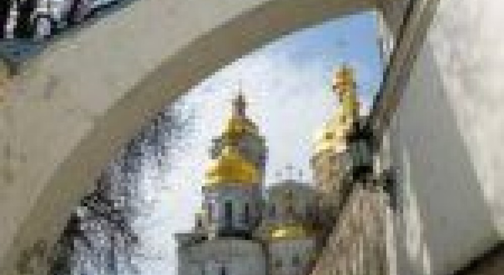 Лавру «заказали»: кто положил в карман 32 млн. грн?