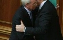Прем'єр розповів, як він «гаряче» з Януковичем обговорює питання