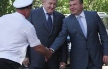 Министр обороны России "инспектирует" Крым