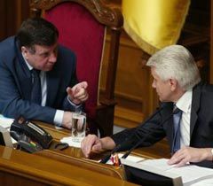 Адам Мартынюк и Владимир Литвин перед началом заседания ВР. Киев, 6 июля