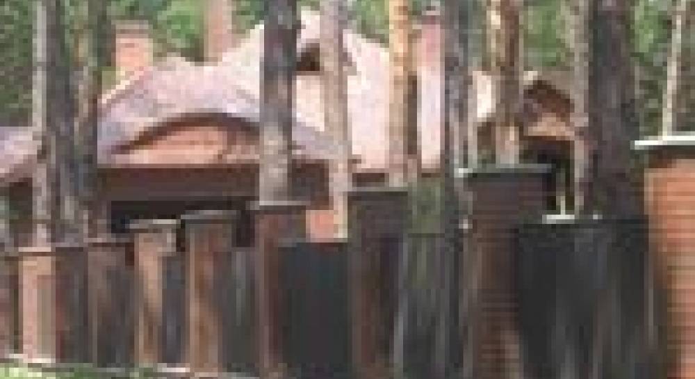 Як місцеві князьки обзаводяться столичною маєтністю