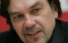 Андрухович: Якщо переможуть помаранчеві, то Криму й Донбасу треба дати можливість відокремитися