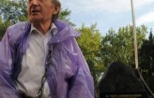 У Харкові прикував себе до пам’ятника Володимир Пасічник