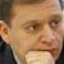 Можно ли думать о небе в алмазах, если у тебя нет канализации и горячей воды?