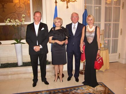 Посольство Украины в парижском Ritz погуляло на деньги Стукальского (фото)