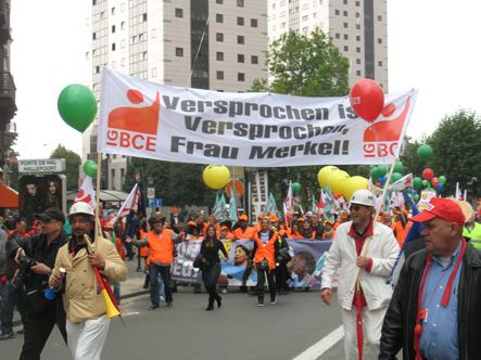 Немецкие профсоюзы напомнили: “Обещания являются обещаниями, фрау Меркель!”
