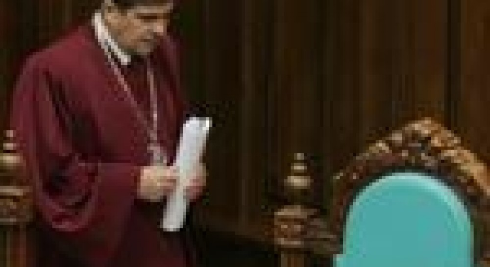 Как регионалы в КС приставляли к стенке Конституцию