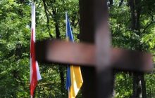 Кваснєвський і Кокс вшанували пам'ять розстріляних польських офіцерів