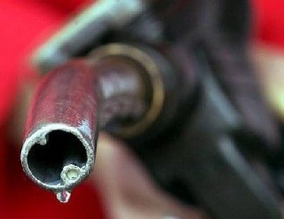 Ціновий коридор на бензин і дизпальне збережуть до кінця лютого