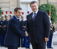 Николя Саркози и Виктор Янукович во время встречи в Париже. 7 октября