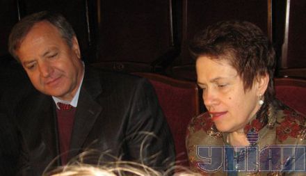 Супруга Президента Украины Виктора Януковича Людмила и мер Мариуполя Юрий Хотлубей 