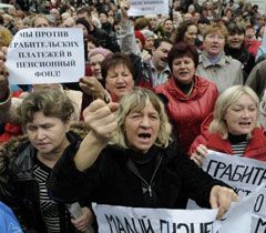 У Севастополі підприємці перекрили вулицю Леніна, протестуючи проти проекту Податкового кодексу. 19 жовтня