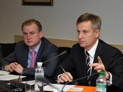 Наливайченко розказав експертам ОБСЄ про основну загрозу на виборах