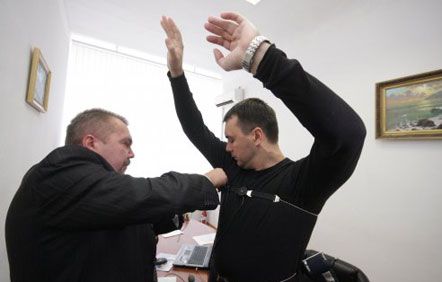 Один з кандидатів у мери пройшов перевірку на детекторі брехні (фото)