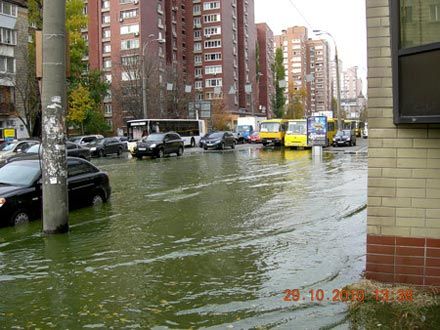 Центр Киева залило кипятком (фото)