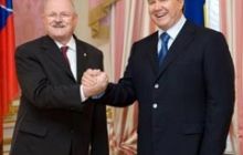 Янукович встретился с президентом, близким за генетикой