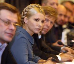 Юлия Тимошенко во время встречи с представителями предпринимателей, которые пикетировали ВР