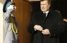 Янукович: будем готовить будущих офицеров