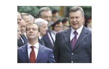 Регионалы не хотят защищать Януковича от Кремля?